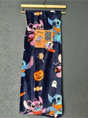 Stitch Halloween Throw blanket